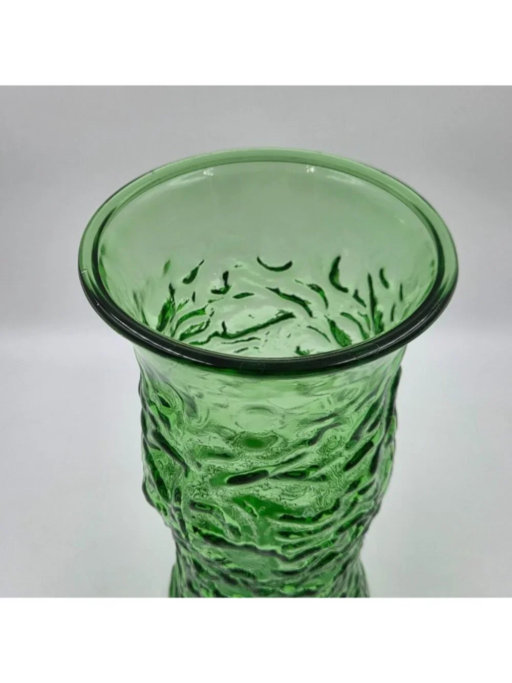 E. O. Brody Co. Crinkle Green Pressed Glass Flower Vase